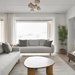 Апартаменты Urban Executive - 3bdr - Sauna - Free Parking