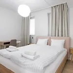 Urban Executive - 3bdr - Sauna - Free Parking *