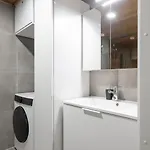 Apartman Urban Executive - 3bdr - Sauna - Free Parking