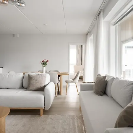 Urban Executive - 3bdr - Sauna - Free Parking Apartmán