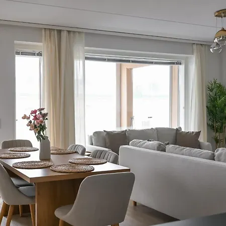 Urban Executive - 3bdr - Sauna - Free Parking *