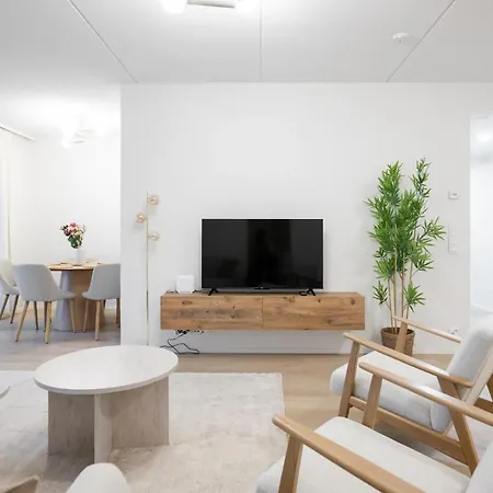 Apartmán Urban Executive - 3bdr - Sauna - Free Parking *