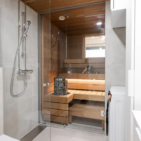 Urban Executive - 3bdr - Sauna - Free Parking