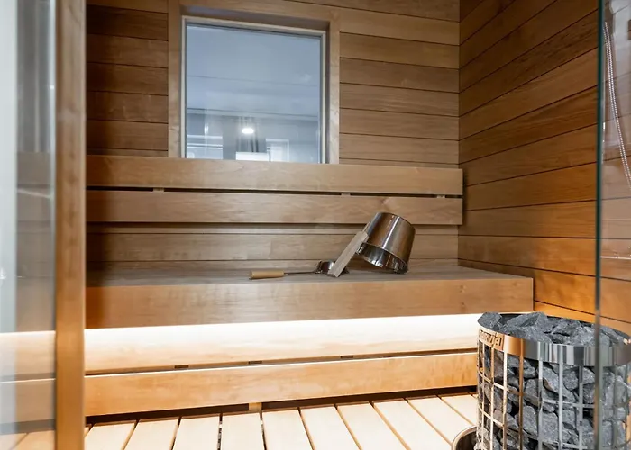 Urban Executive - 3bdr - Sauna - Free Parking Apartament